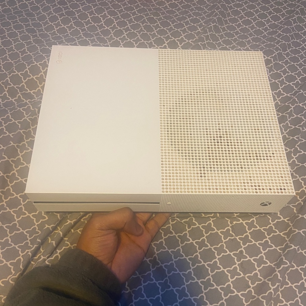 Xbox one s including games